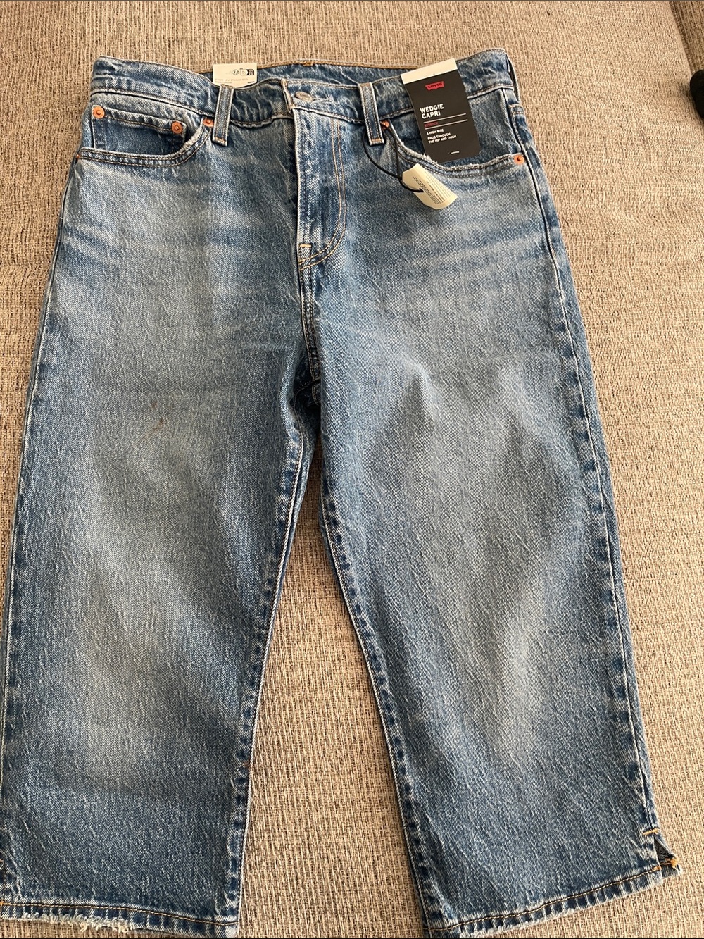 Levi's Women  capri